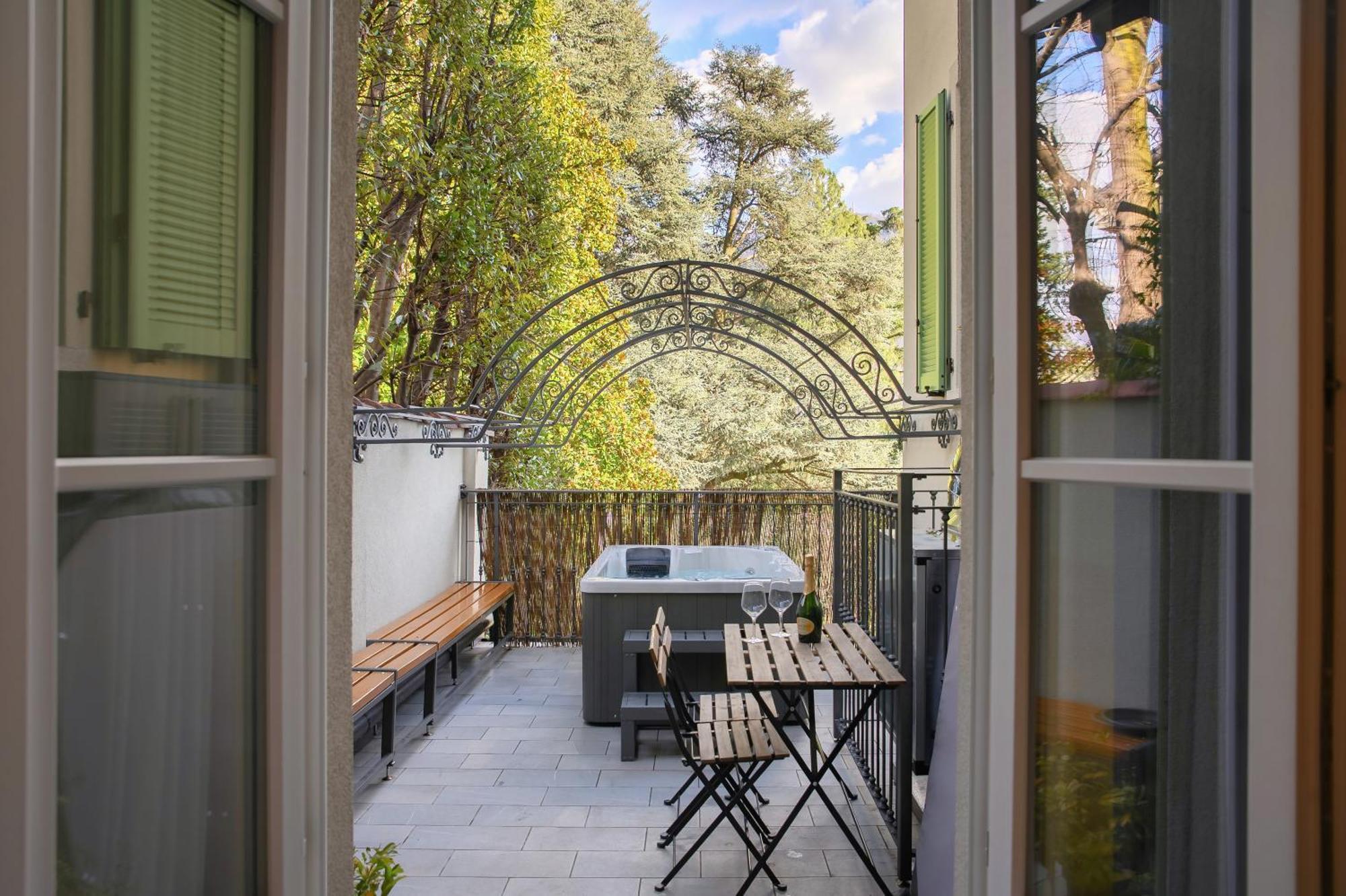 Hotel Ristorante La Vignetta تْشيرنوبيو المظهر الخارجي الصورة