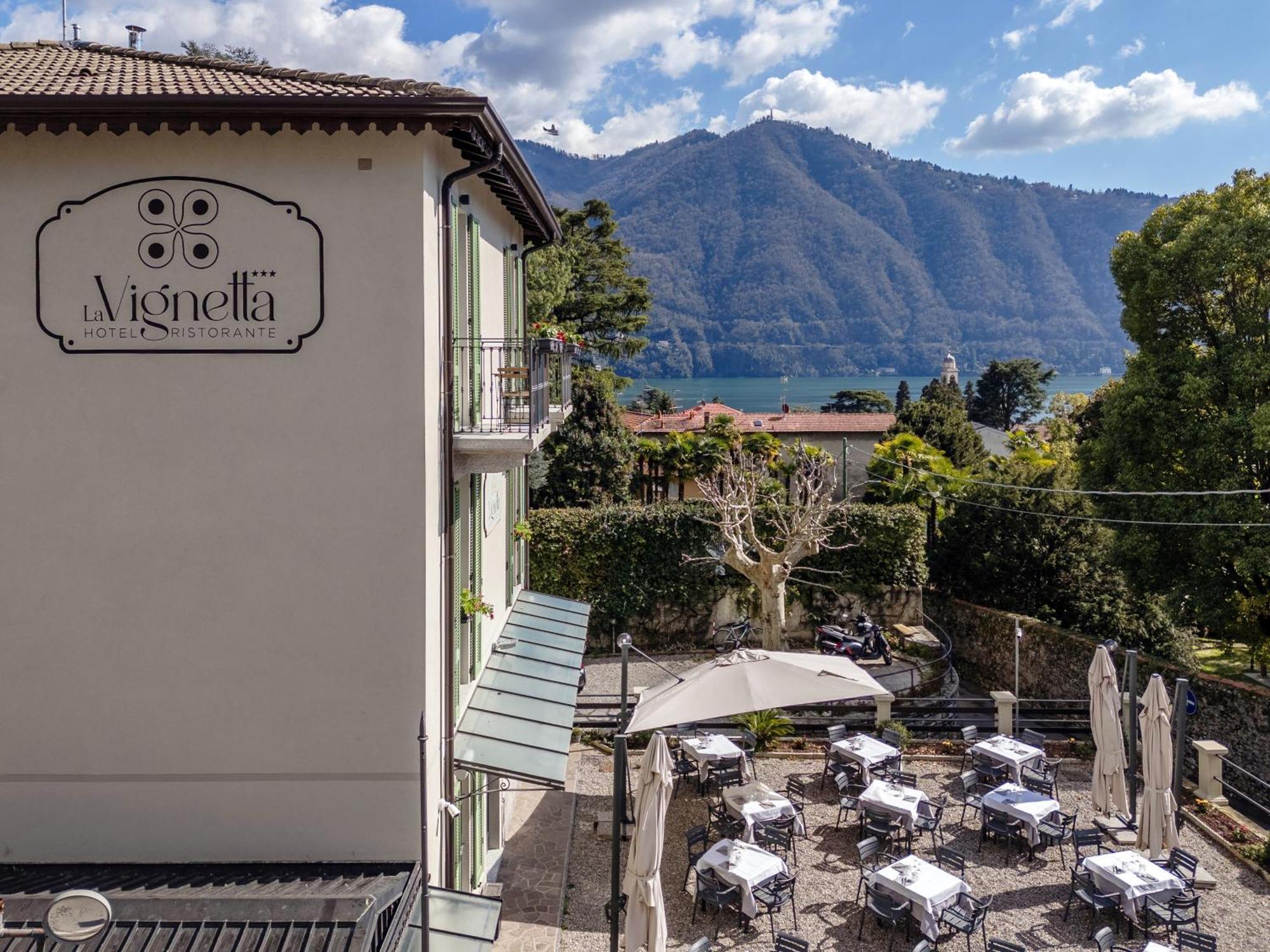Hotel Ristorante La Vignetta تْشيرنوبيو المظهر الخارجي الصورة
