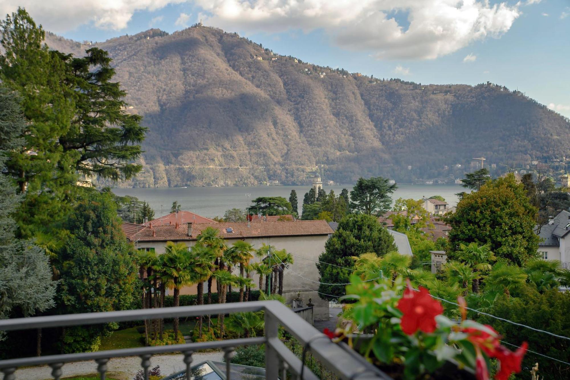 Hotel Ristorante La Vignetta تْشيرنوبيو المظهر الخارجي الصورة